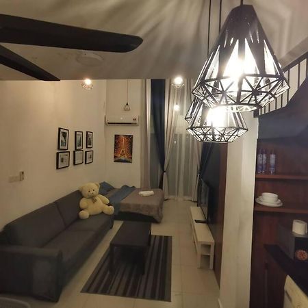 Teddy'S Homestay ไซเบอร์จายา ภายนอก รูปภาพ